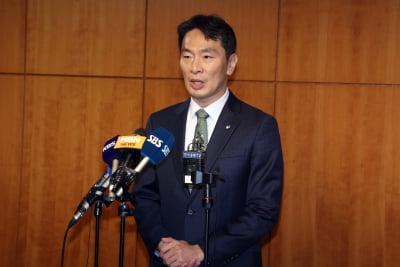 이복현 "내년 가계대출, 실수요자·지방 부동산은 여유 느끼게 할 것"