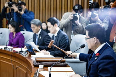 [속보] 국회, 정계선·마은혁·조한창 헌법재판관 후보자 청문보고서 채택