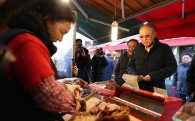 류진 한경협 회장 "정주영 신화도 동네 쌀가게에서 시작…소상공인 지원 중요"