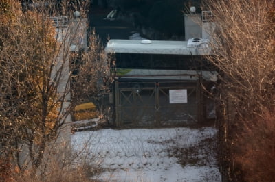 尹측 "내란죄 철회는 중대변경"…국회 측 "내란행위 모두 심판대상"