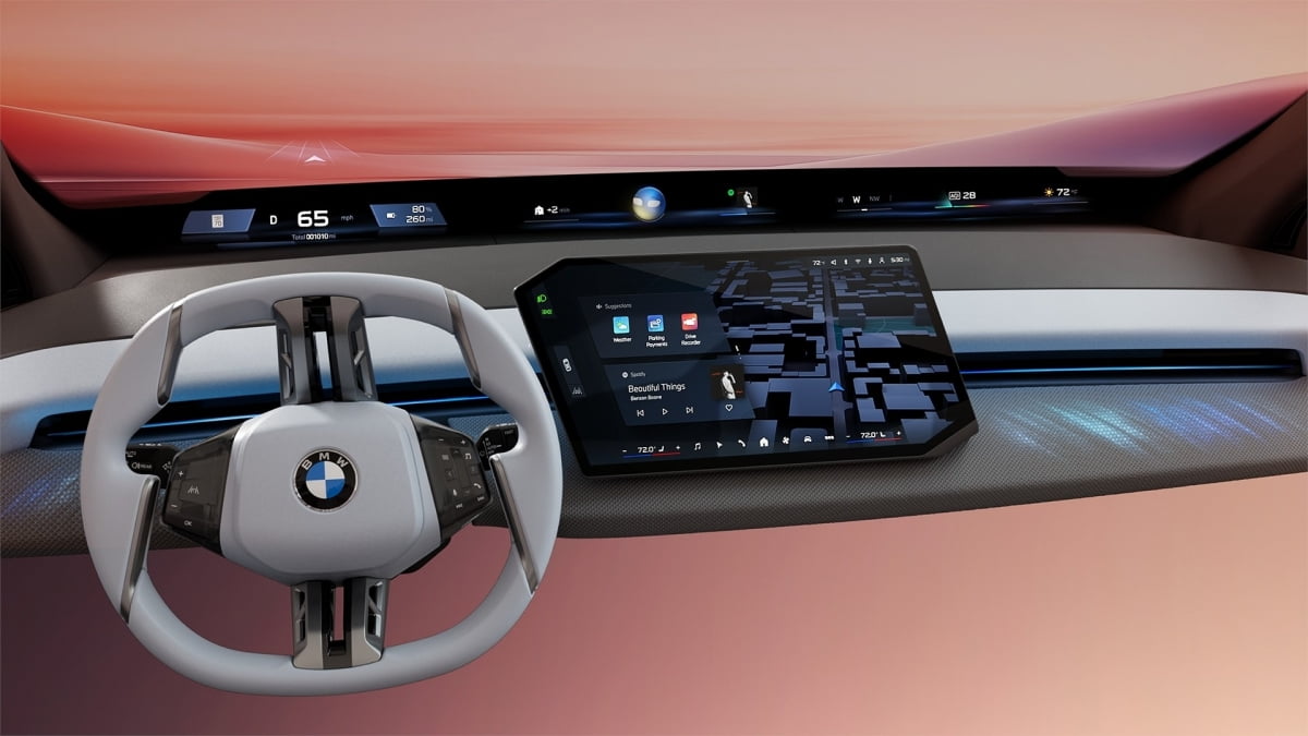 최신 BMW 파노라믹 iDrive./사진=BMW