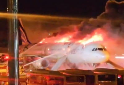 [속보] '김해공항 에어부산 항공기 화재' 부상자 1명 발생