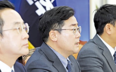 정권연장 48%, 교체 46% … 계엄 후 첫 추월