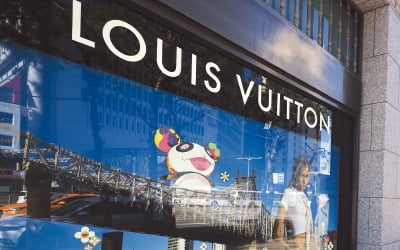 LVMH 매출 반등…세계 명품소비 살아난다