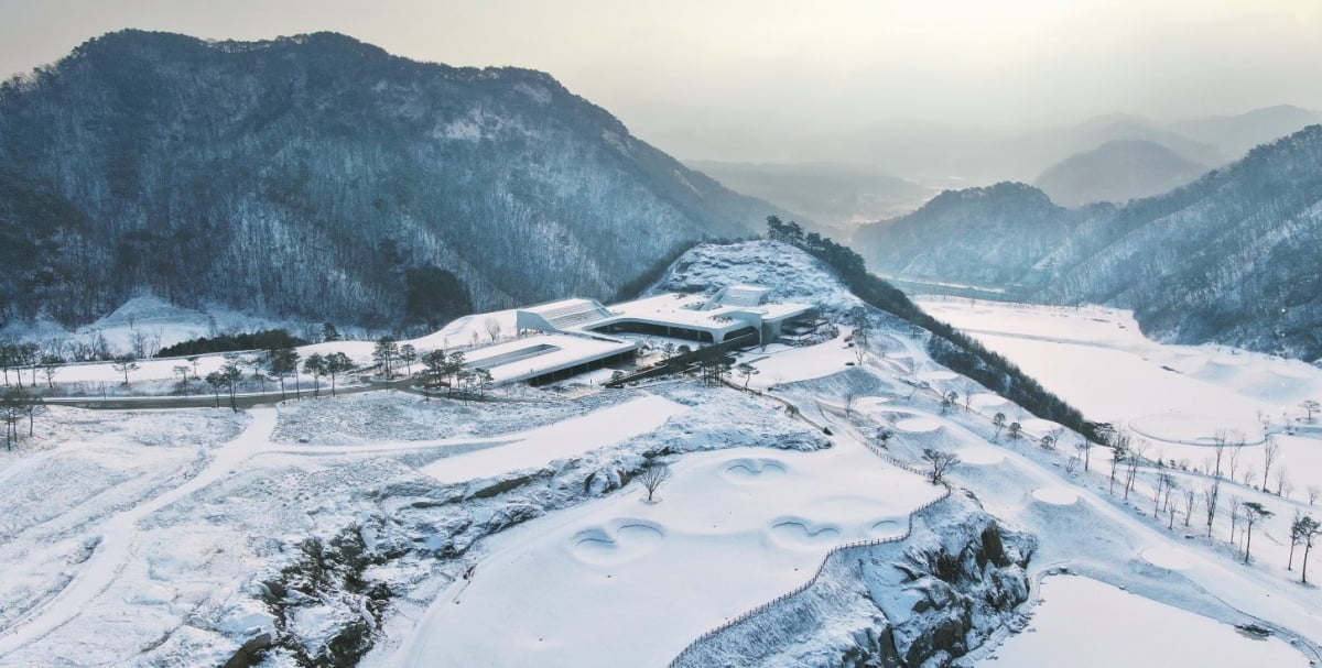 원주 오크밸리 스키 리조트. 사진=오크밸리