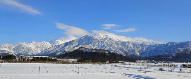 눈 내린 에치고산맥 / JAPAN NOW