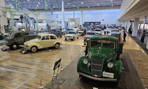 기념관 자동차관에는 초창기 제작된 자동차부터 초대 크라운 등 토요타를 대표하는 자동차와 기술의 원리 등을 이해할 수 있는 전시 공간으로 이뤄져 있다.  / JAPAN NOW