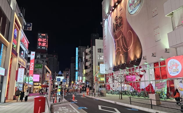 식당과 주점 등이 밀집한 '사카에 역' 주변  / JAPAN NOW