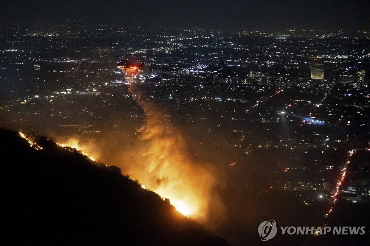 바이든 아들 집도 불탔다…LA 최악 산불 '비상'