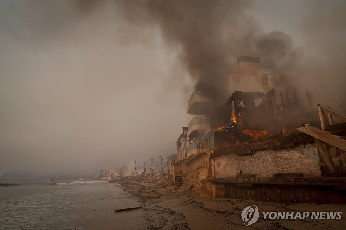 LA 산불, 70조원 태웠다...동일본대지진급 피해액