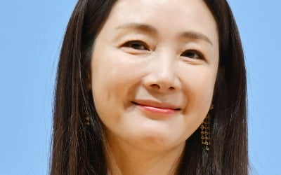 '49세' 최지우, 몰카 트라우마 고백했다…결국 불안 증세 "이제는 다쳐" ('슈돌')