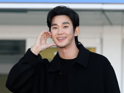 김수현, 빠져드는 이목구비...심쿵한 미소[TEN포토+]