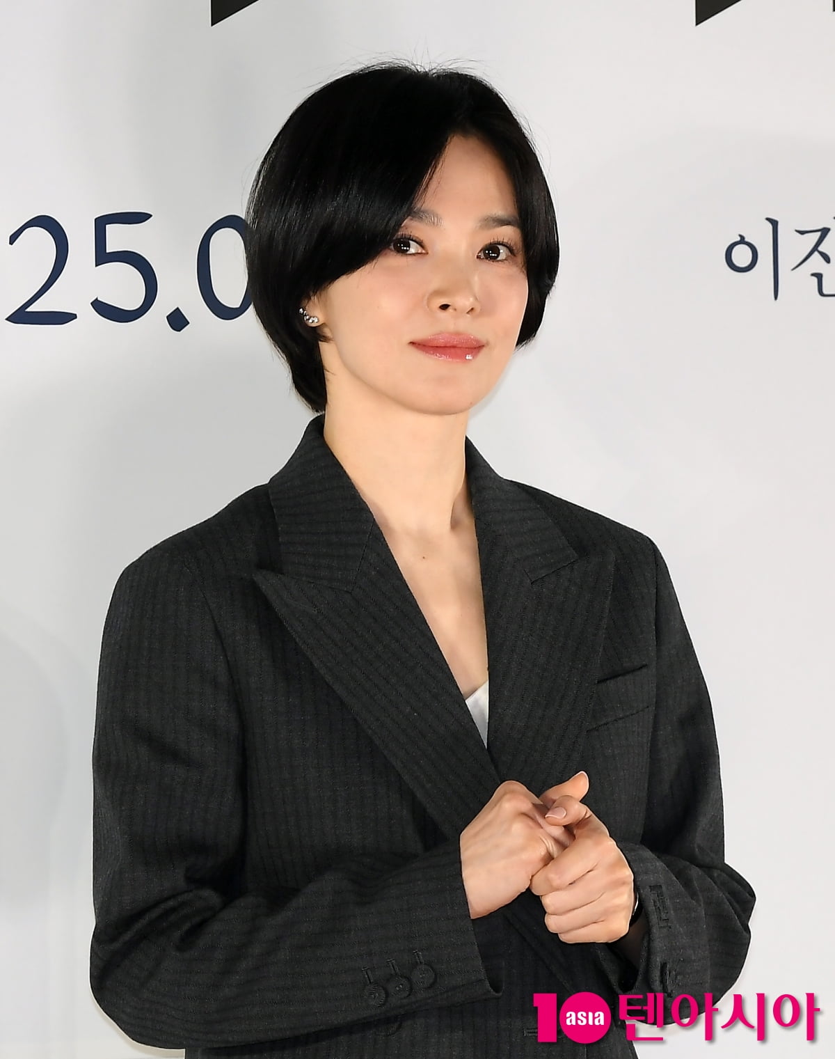 '검은 수녀들' 송혜교, 저장을 부르는 우아美[TEN포토+]