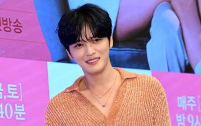 [종합] "입양으로 루머 생성" 김재중, 60억 대저택 선물했는데…쓰라린 가정사 고백 ('편스토랑')