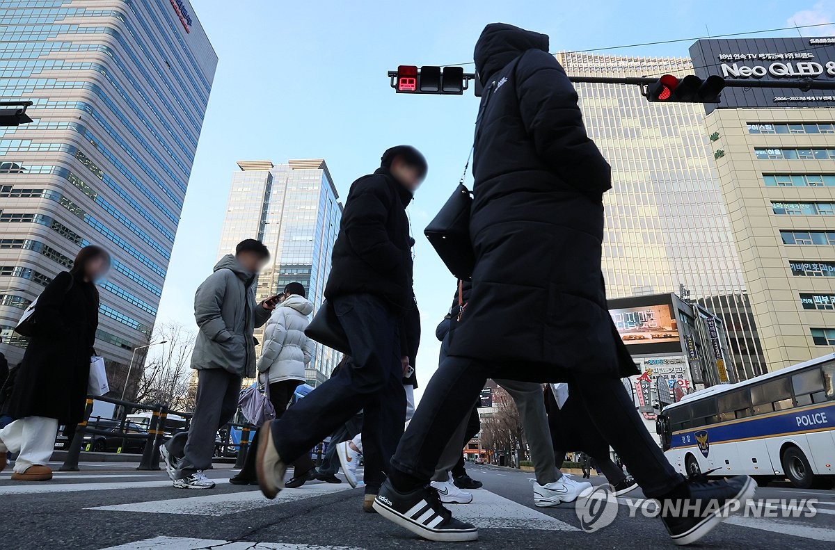 출근길 찬바람에 기온 '뚝'…경기북부·강원내륙 -10도 이하