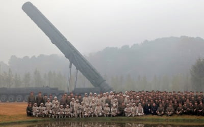 [속보] 합참 "북한, 동해상으로 탄도미사일 발사"