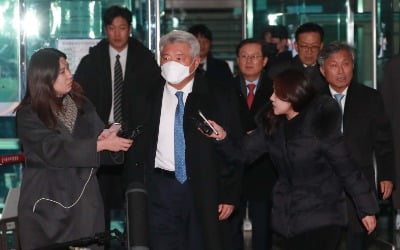 '시일야방성대곡' 입장문 낸 尹 변호인단…"증거인멸 염려 없어"