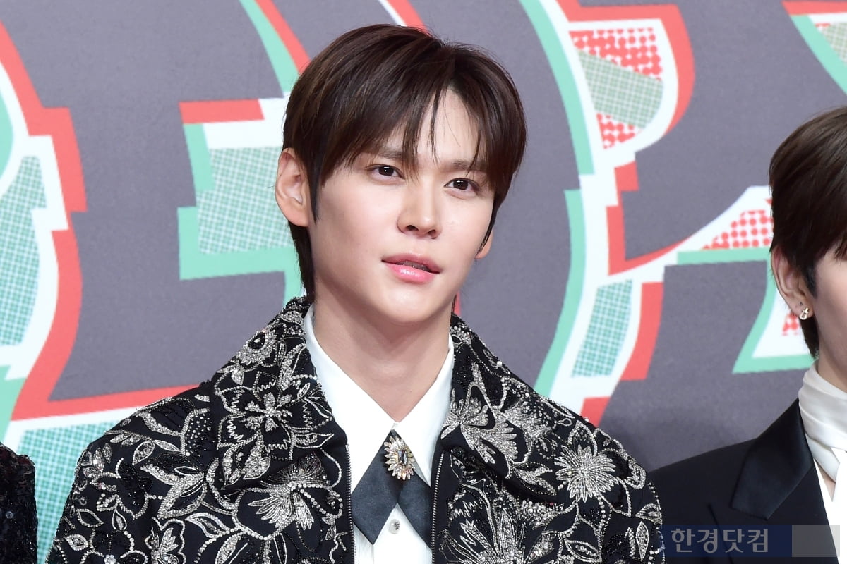 라토토사이트 주인공, 눈 뗄 수 없는 화려한 비주얼… '브리즈 심쿵' [입덕도우미]