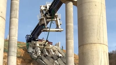 서울세종고속도로 공사장 붕괴..."3명 사망·7명 부상" [HK영상]