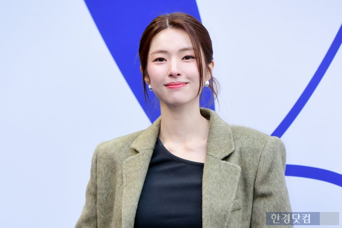 [포토] 하영, '미소만 지어도 사랑스러워'