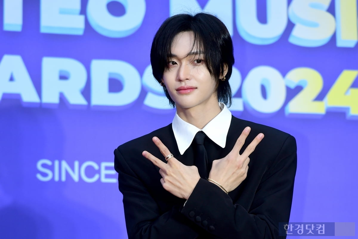 [포토] 토토사이트 무료웹툰 원빈, '멋진 모습에 브이~'