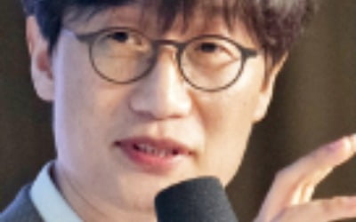 이해진, 이사회 의장 복귀…네이버, 슬롯사이트 '맹추격'