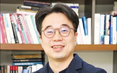 [책마을] "워런 버핏처럼 되고 싶어 탐독한 책"