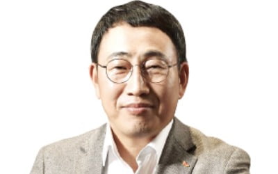 SKT, 美 아이온큐와 '양자 혈맹'…"차세대 AI에 대비"