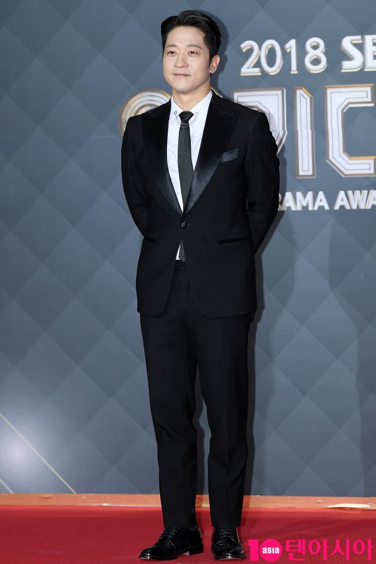 알렉스, 9세 연하 비연예인과 이혼설 [TEN이슈]