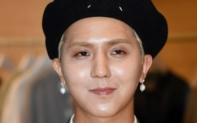 '부실 복무 의혹' 송민호, 두 차례 조사 마쳤다…경찰 "조만간 결론 날 것" [TEN이슈]