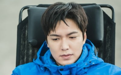 '나체 노출' 이민호·공효진, 기자에게 심경 고백…약혼녀는 어쩌나('별들에게')