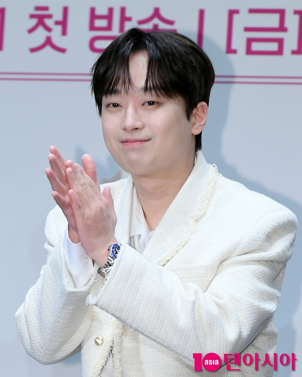 이찬원, 나이 논란 또 터졌다…결국 인정 "96년생 의혹 돌고 있어" ('셀럽병사')