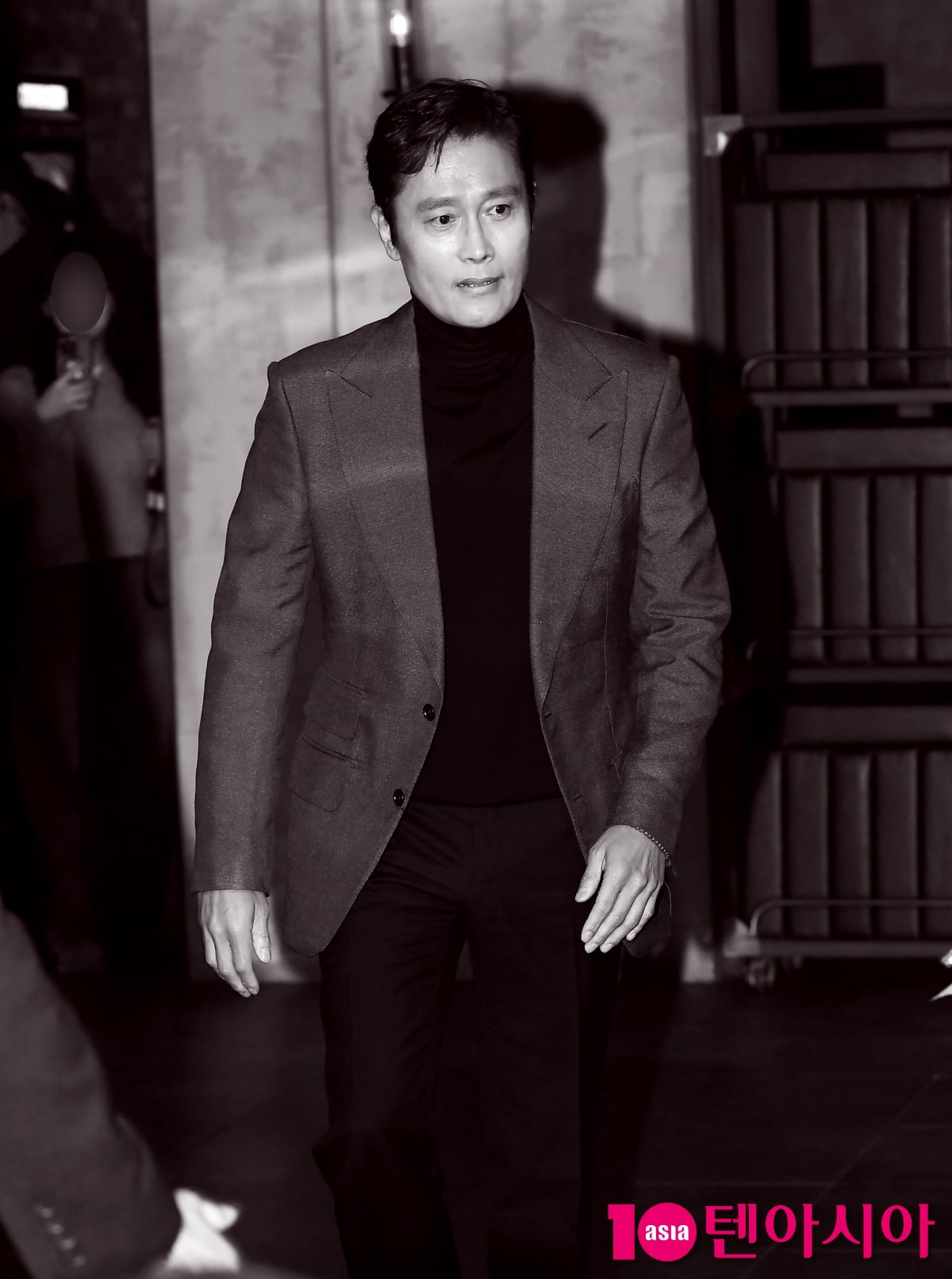 Lee Byung-hun world star full of charm... Sergeant Lee Soo-hyuk returns
