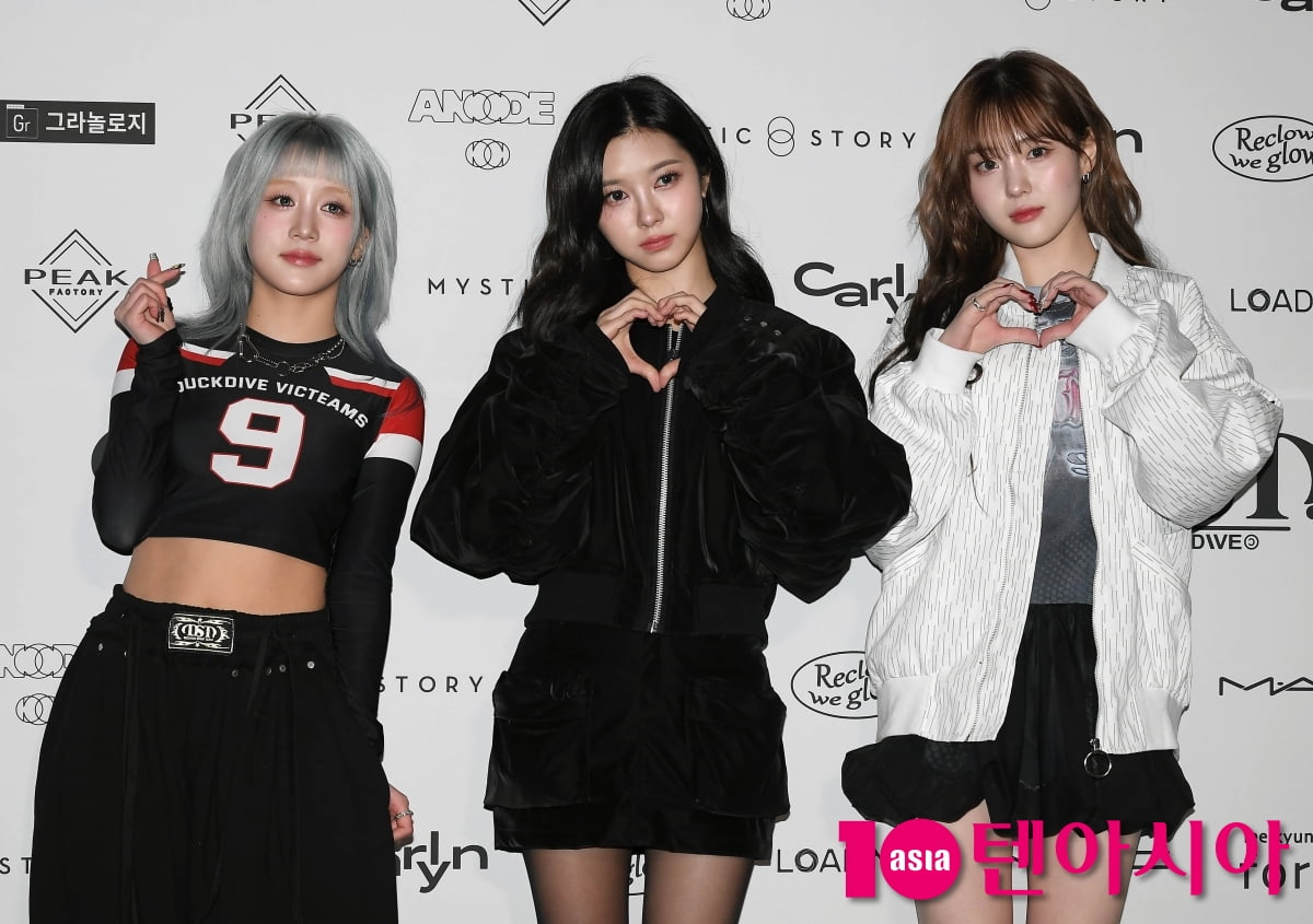 Kep1er's Hikaru, Kim Dayeon, and Kim Chaehyun Shine at 2025 F/W Seoul Fashion Week