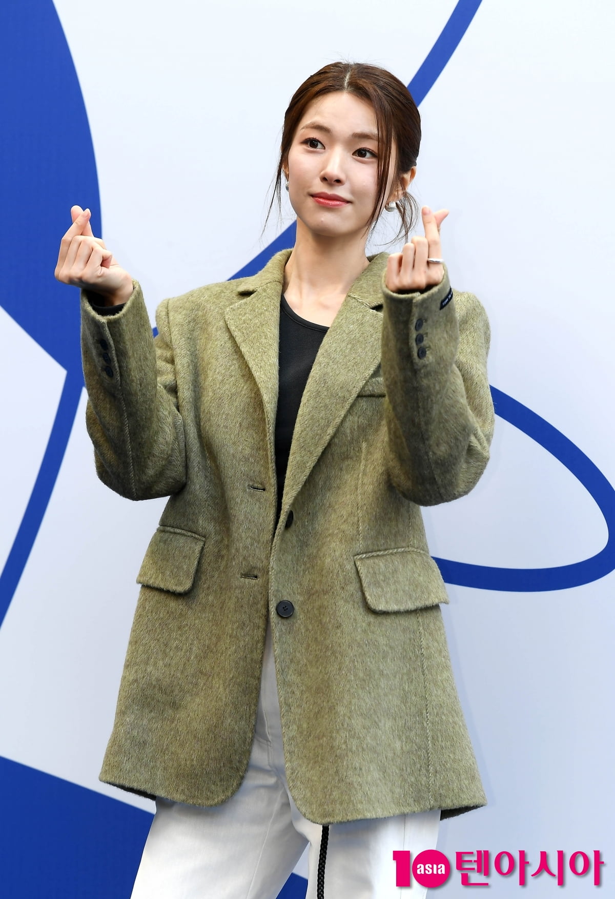 '조폭 간호사' 천장미 하영, 러블리한 하트...돋보이는 11자 복근[TEN포토+]