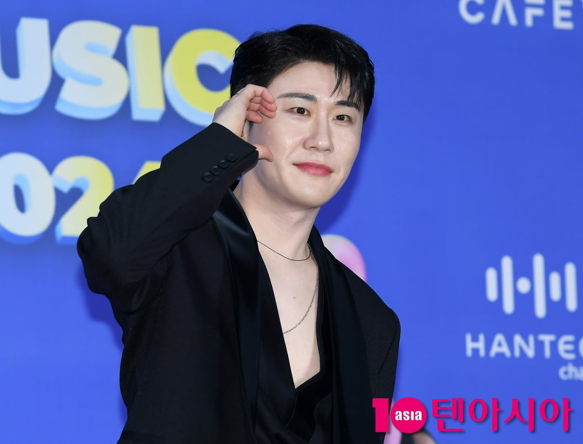 영탁, 데뷔 20주년 빛나는 외모[TEN포토+]