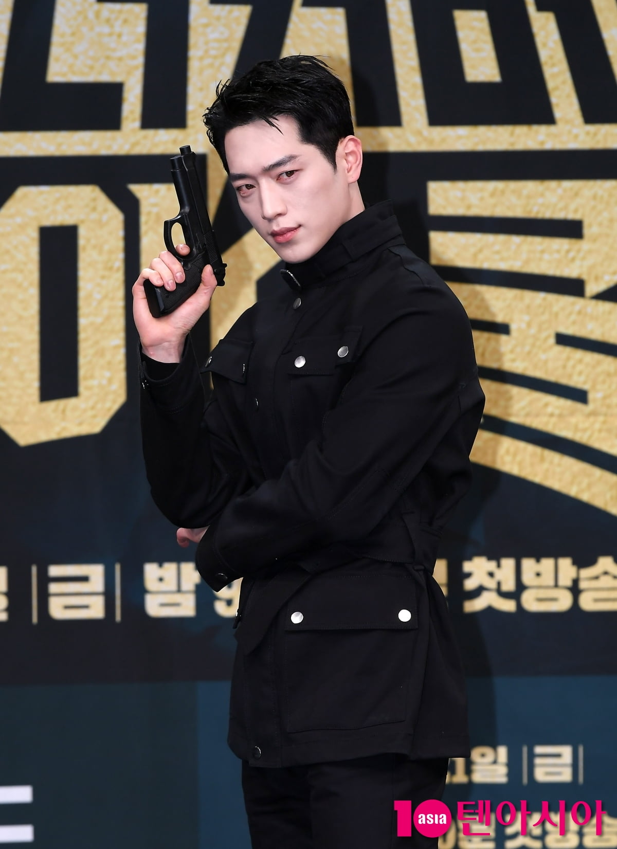 서강준, 전역후 첫 공식석상...남성미 넘치는 귀공자[TEN포토+]