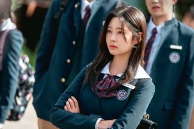 김민주, 금수저설 터졌다…알고보니 명문 사립고 이사장의 외동딸 ('언더커버')