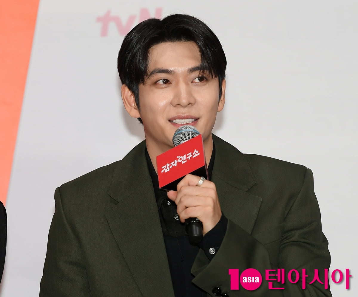 강태오, "군 복무 잠을 깨운 대본 감자연구소...서강준과 동시간대 기분좋은 경쟁"[TEN포토]