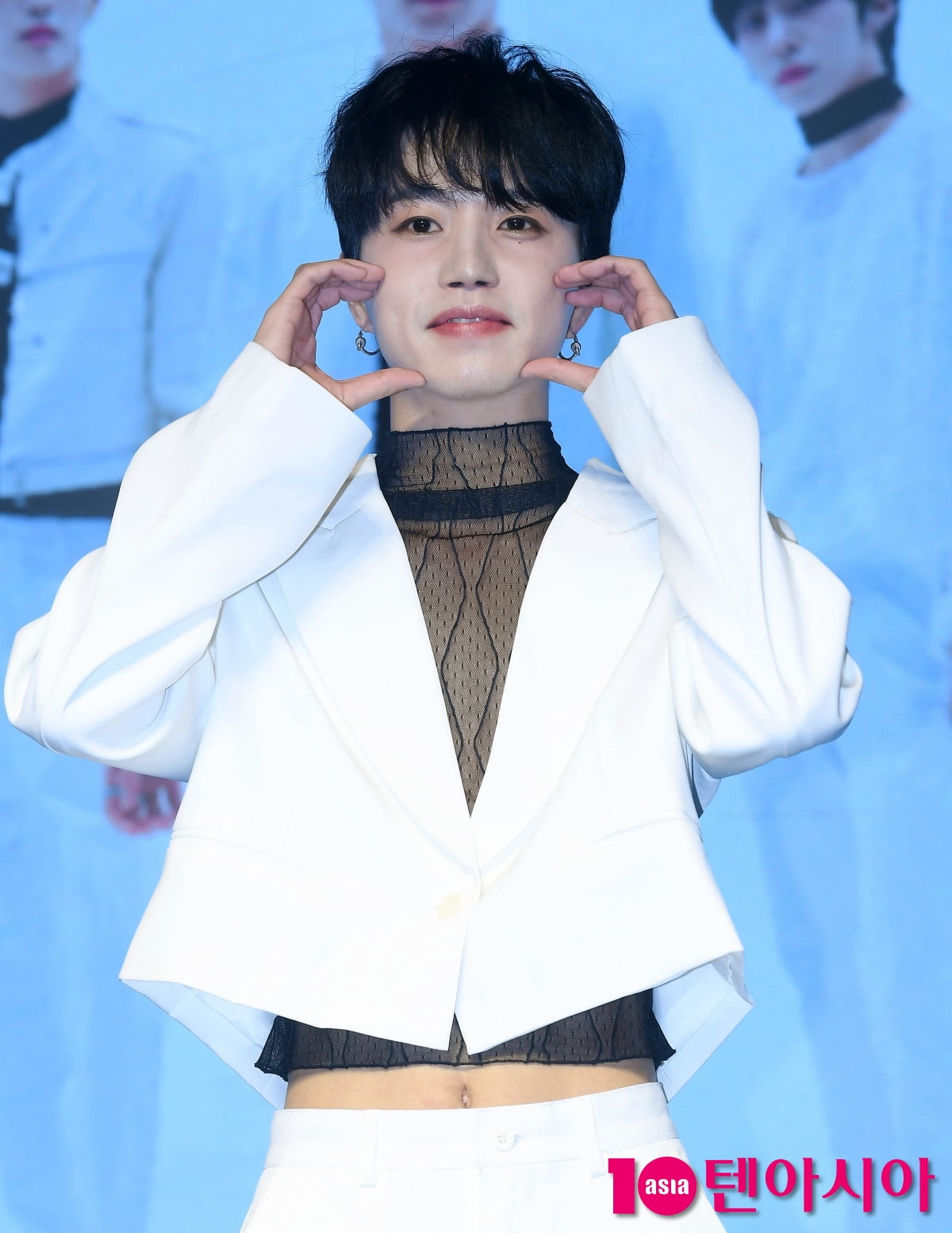 쓰리웨이 레노, 양볼 하트[TEN포토]