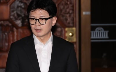 김종인 "카지노 로얄, 용기 대단…등판하면 지지 상당할 것"