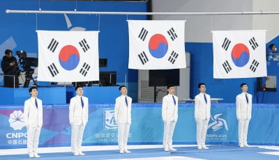 '세계 최강' 한국 쇼트트랙, 중국 견제 뚫고 첫날 금 4개 획득