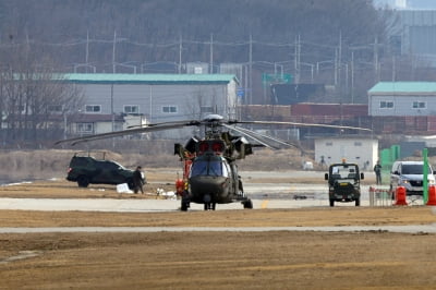 군용 무인기가 갑자기 '쾅'…헬기 완전히 불탔다