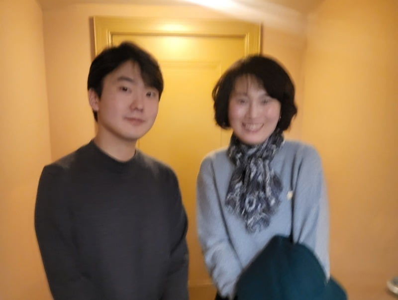 연주 후 만난 조성진 / 사진. © 고지현