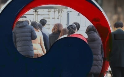 "너무 재밌다"…35년 공직 생활 마치고 간호학과 입학한 60대