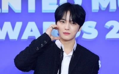 "1년에 200억을…" 김재중 솔직 발언에 추성훈도 놀랐다