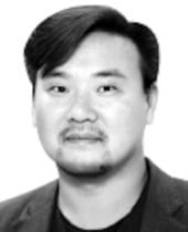 [데스크 칼럼] 토토사이트 무소유 운명 움켜쥔 금융 재벌