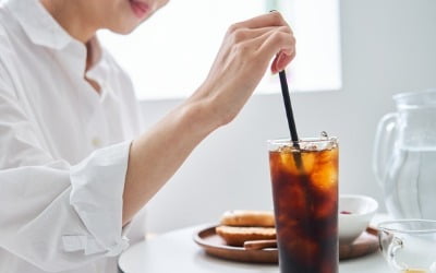 '디카페인' 커피, 마음 놓고 마셨는데…놀라운 결과 나왔다 [건강!톡]