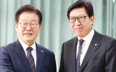 부산 찾은 이재명 "북극항로 시급"