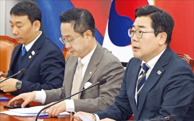 與 "탄핵 남발 李, 석고대죄해야"…野 "헌재, 남발 아니라고 적시"